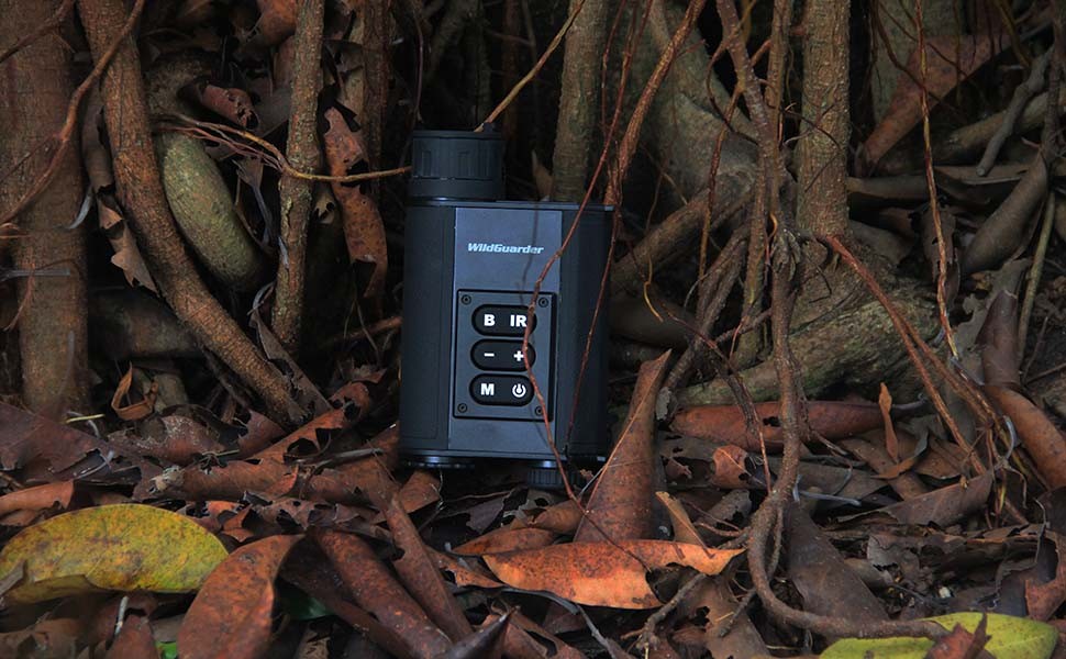 камера в монокуляр - проследяване на животни и за ловци